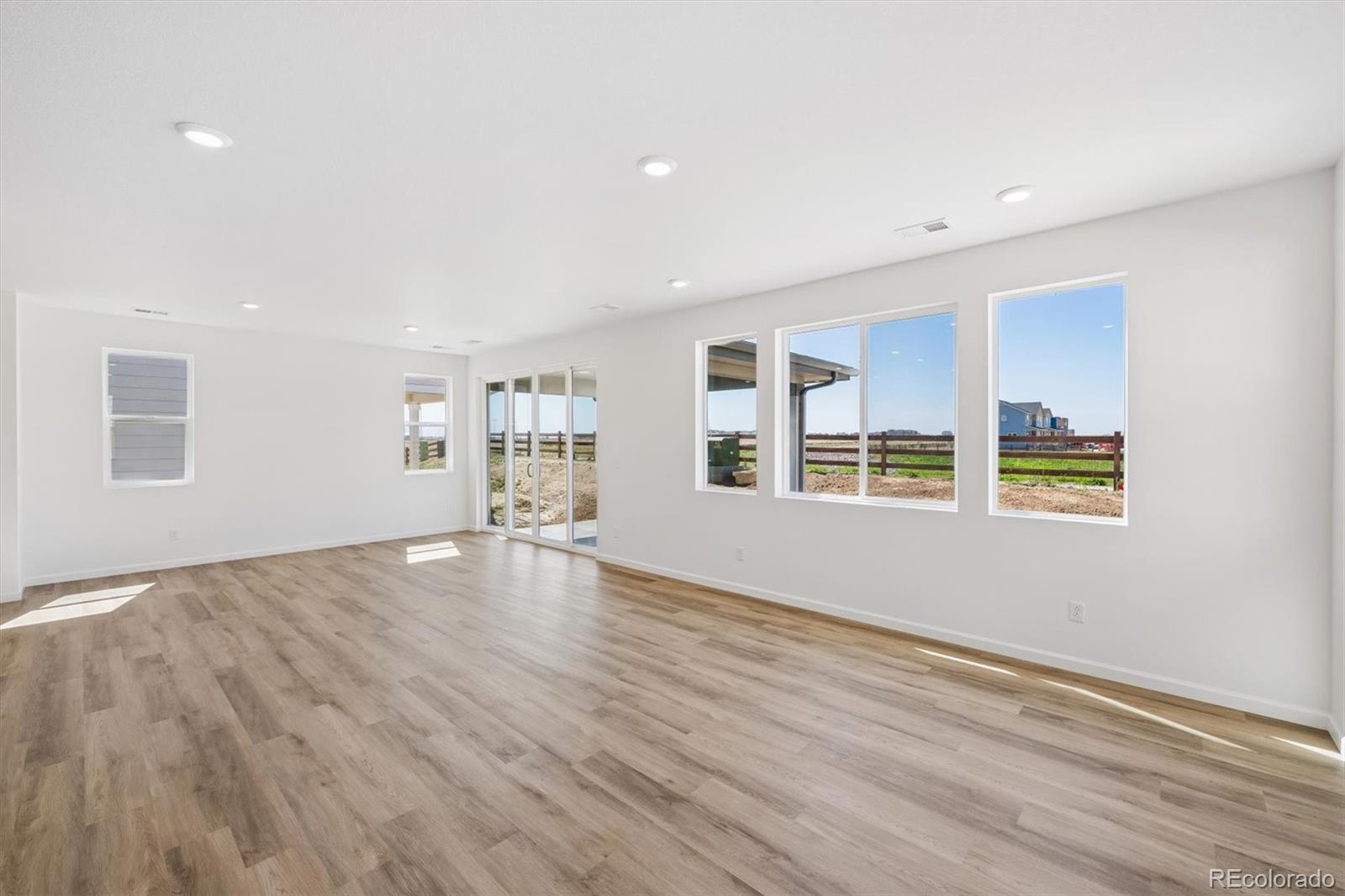 MLS Image #9 for 45944  wood thrush avenue,bennett, Colorado
