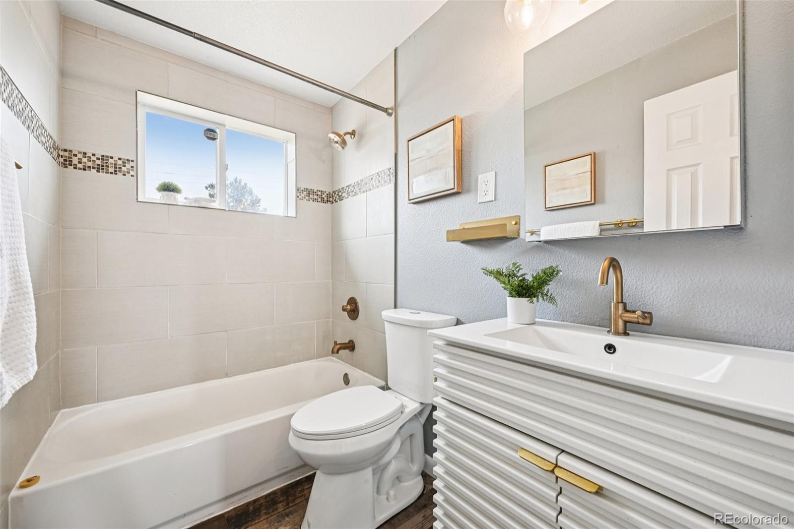 MLS Image #14 for 6002 s crestview street,littleton, Colorado