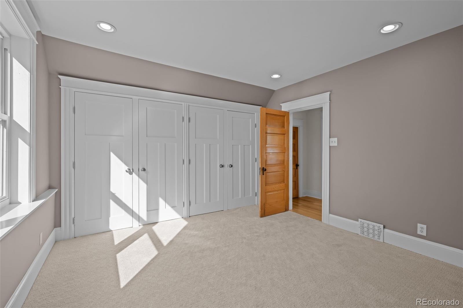 MLS Image #29 for 316 s humboldt street,denver, Colorado
