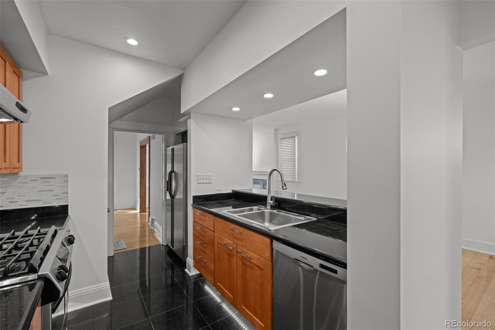 MLS Image #49 for 316 s humboldt street,denver, Colorado