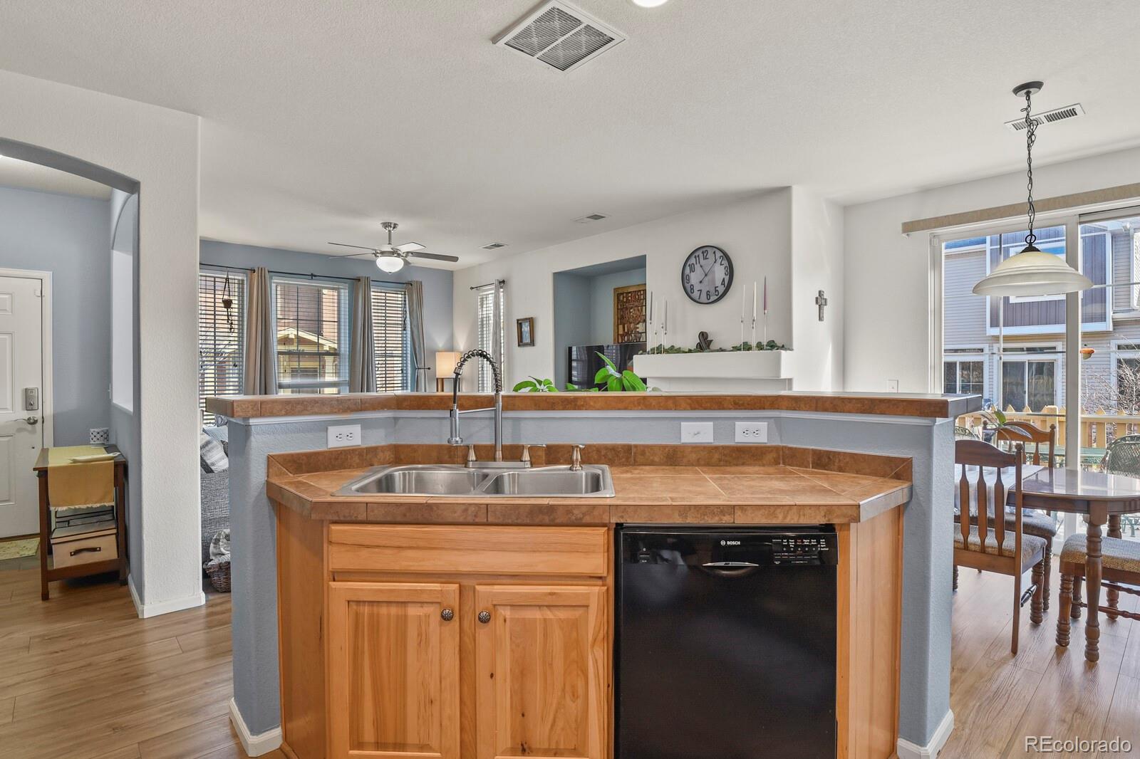 MLS Image #8 for 17945 e 104th place b,commerce city, Colorado