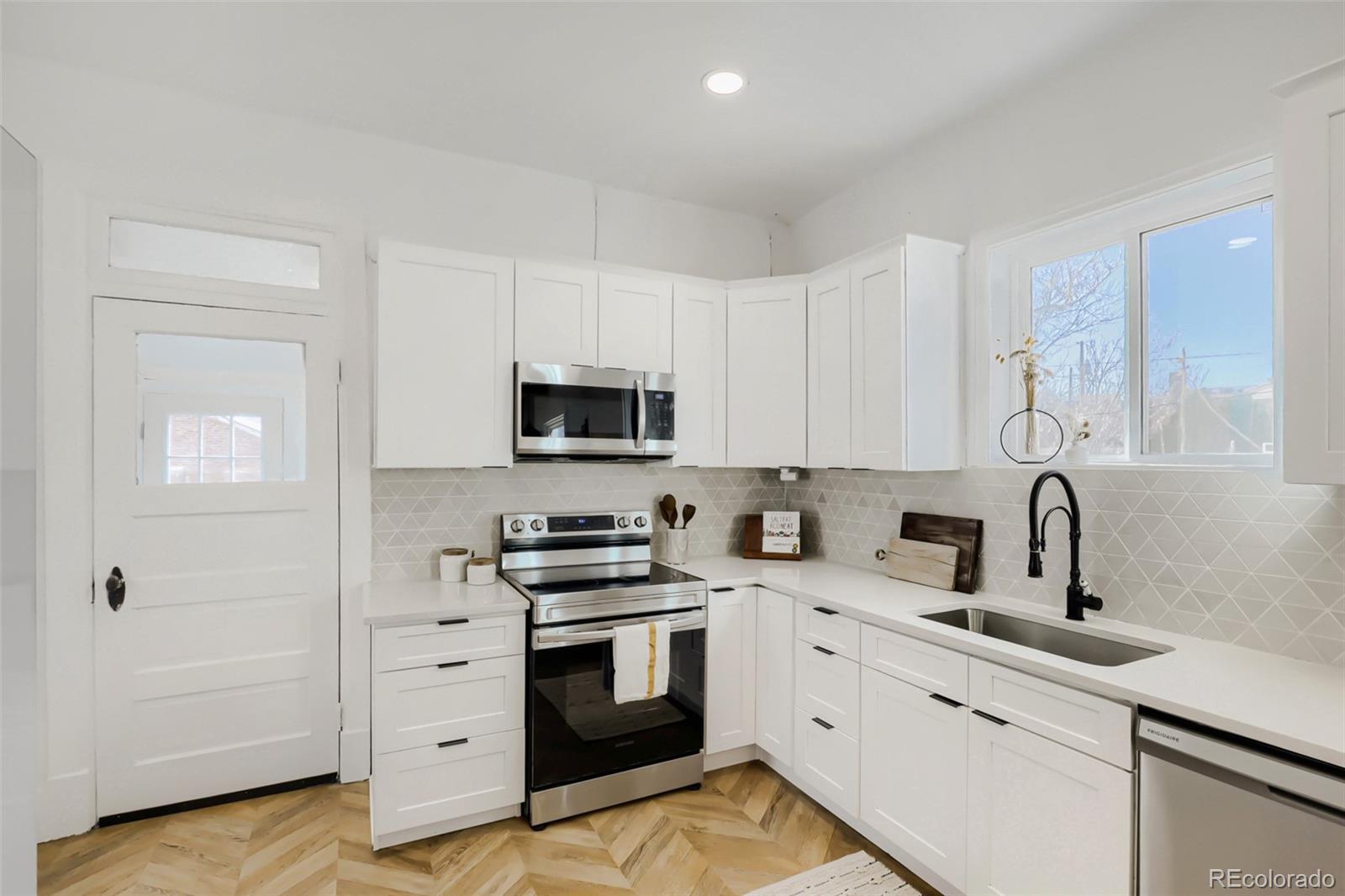 MLS Image #8 for 4766  williams street,denver, Colorado