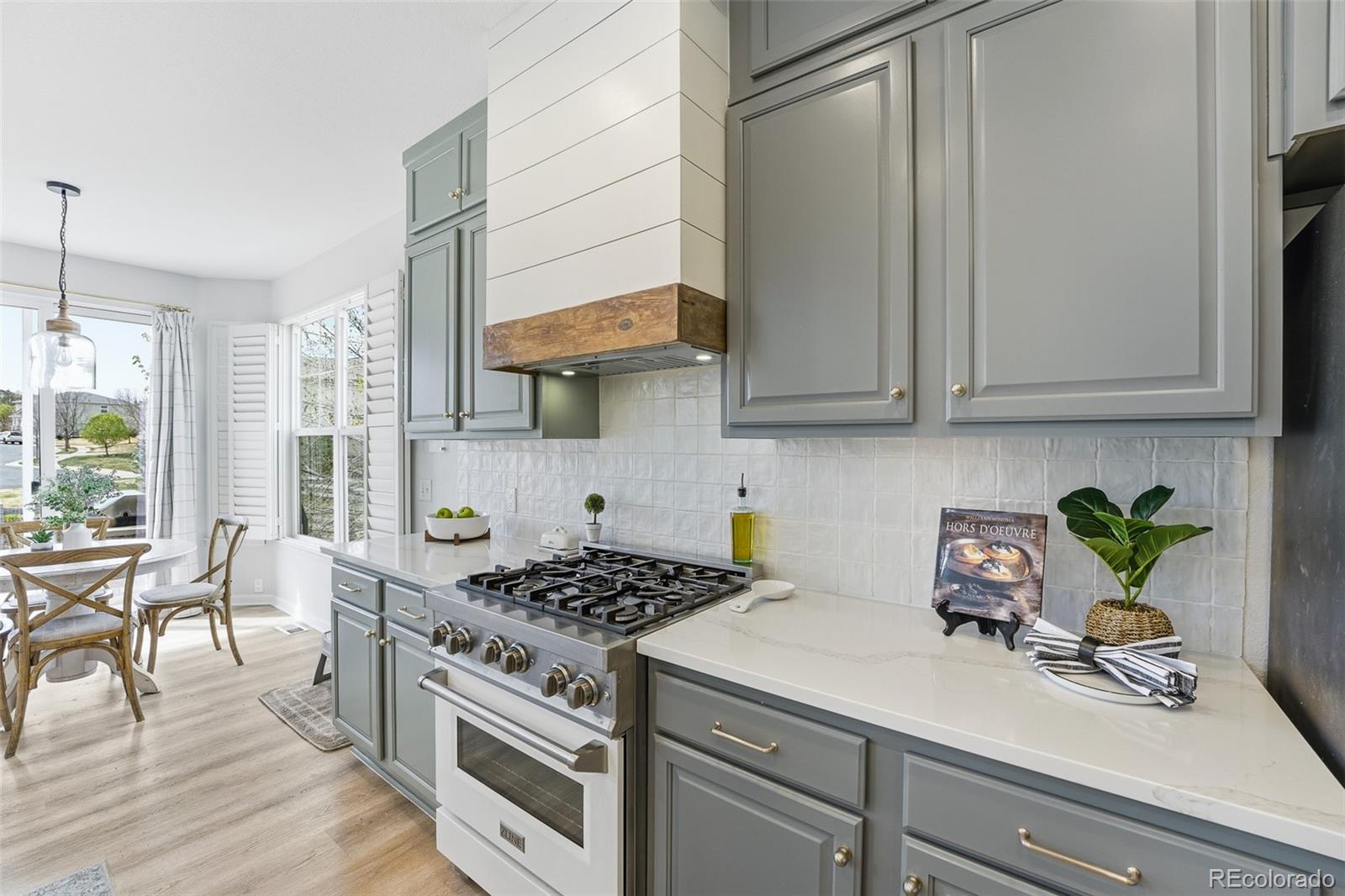 MLS Image #10 for 2662  gray wolf loop,broomfield, Colorado