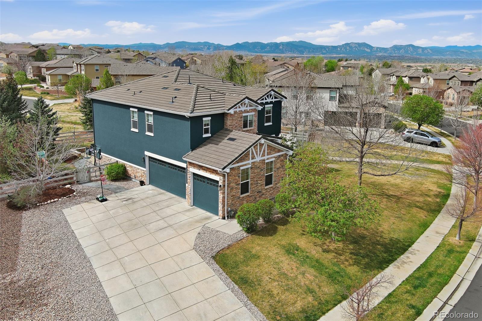 MLS Image #2 for 2662  gray wolf loop,broomfield, Colorado