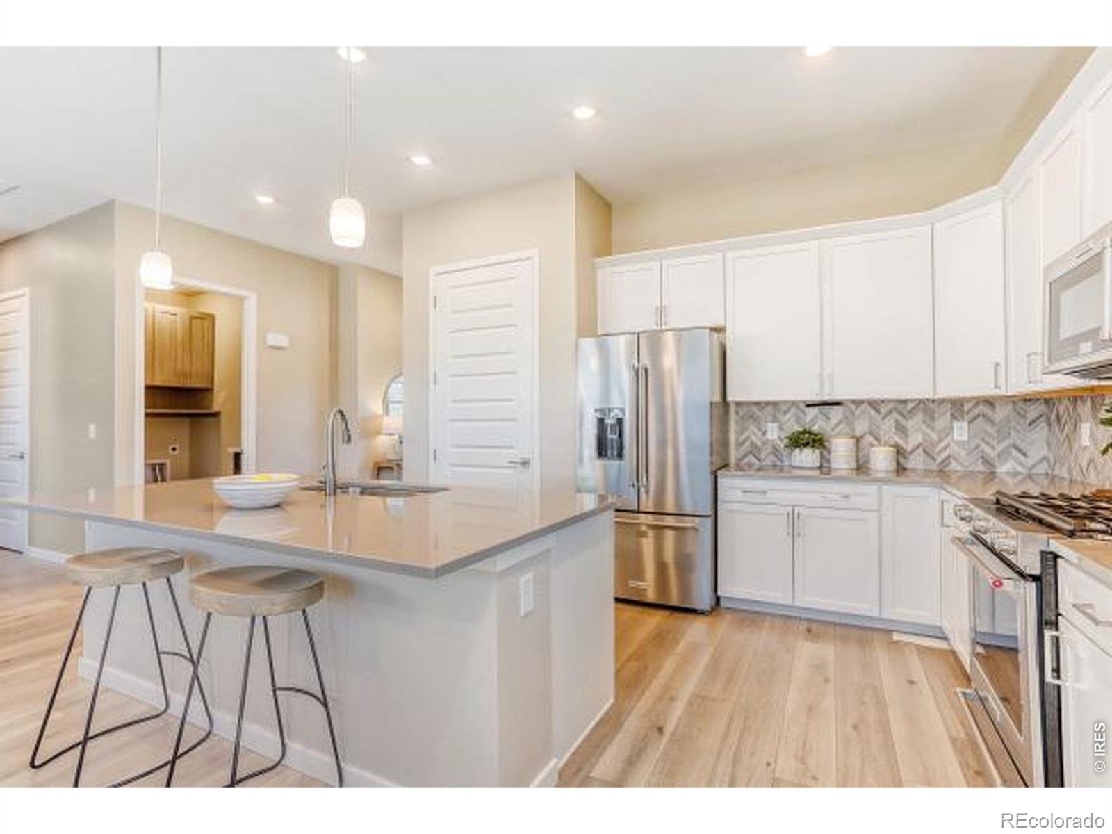 MLS Image #6 for 874  quarry circle,erie, Colorado