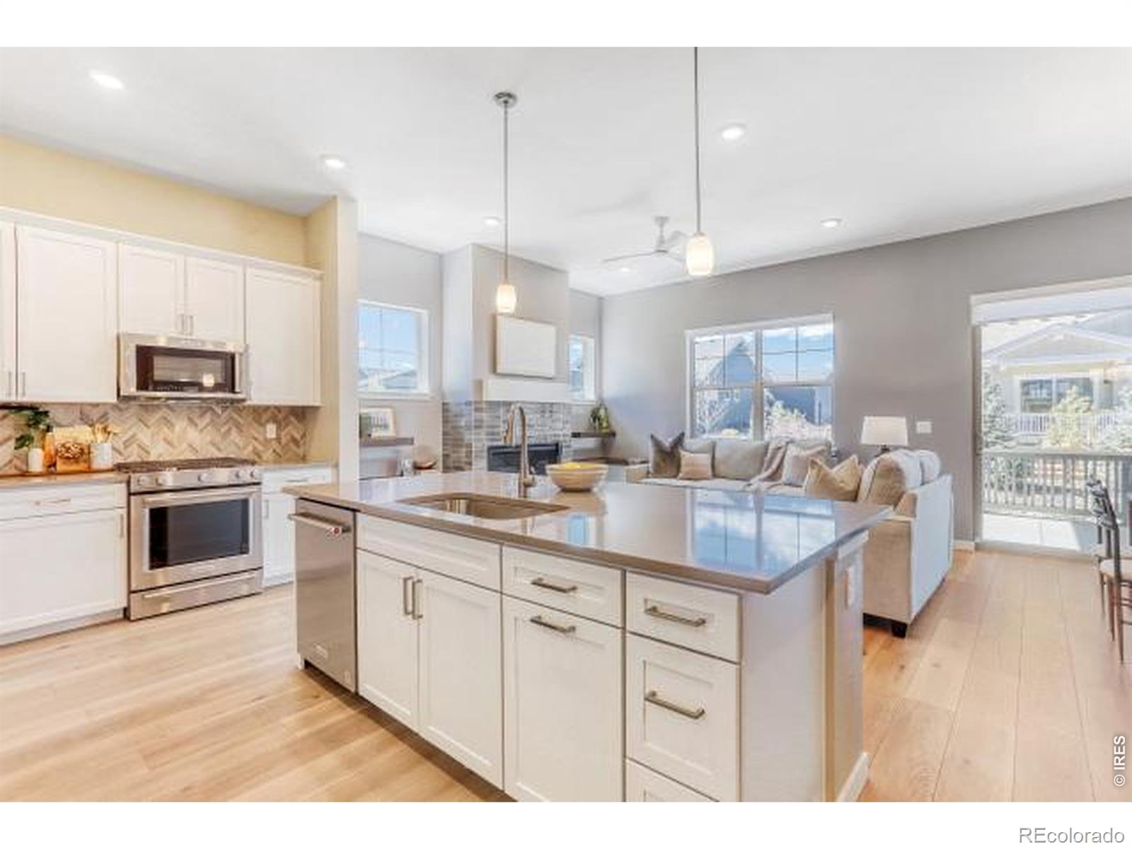 MLS Image #7 for 874  quarry circle,erie, Colorado