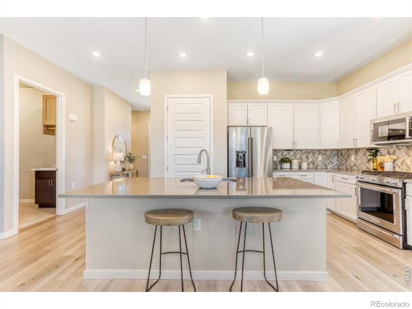 MLS Image #8 for 874  quarry circle,erie, Colorado