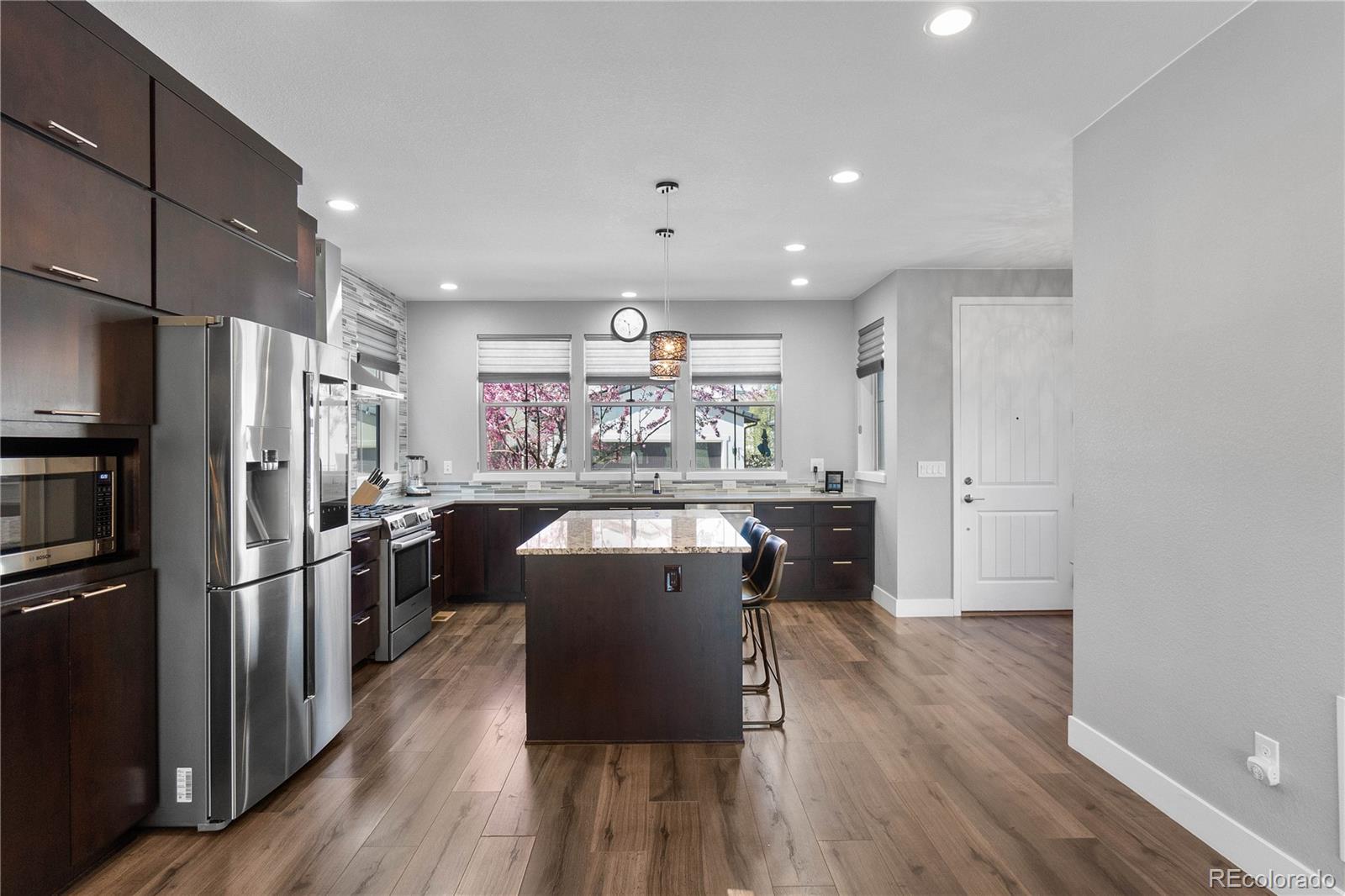 MLS Image #10 for 2592 s norse court,lakewood, Colorado
