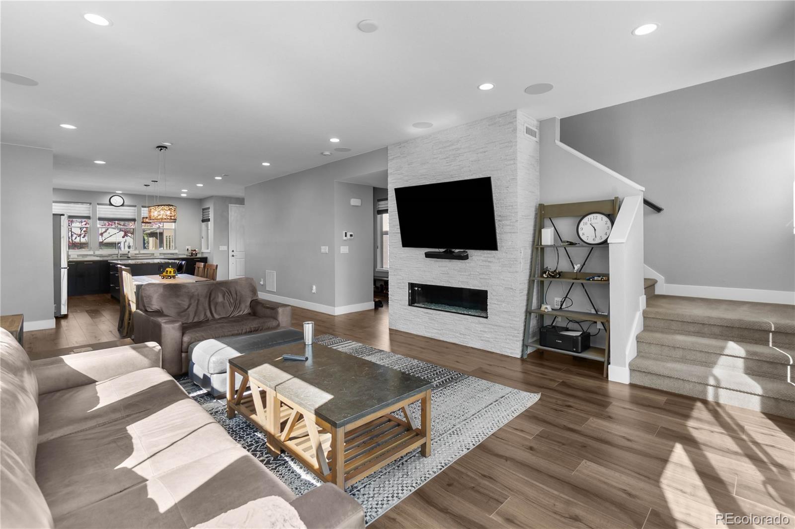 MLS Image #6 for 2592 s norse court,lakewood, Colorado