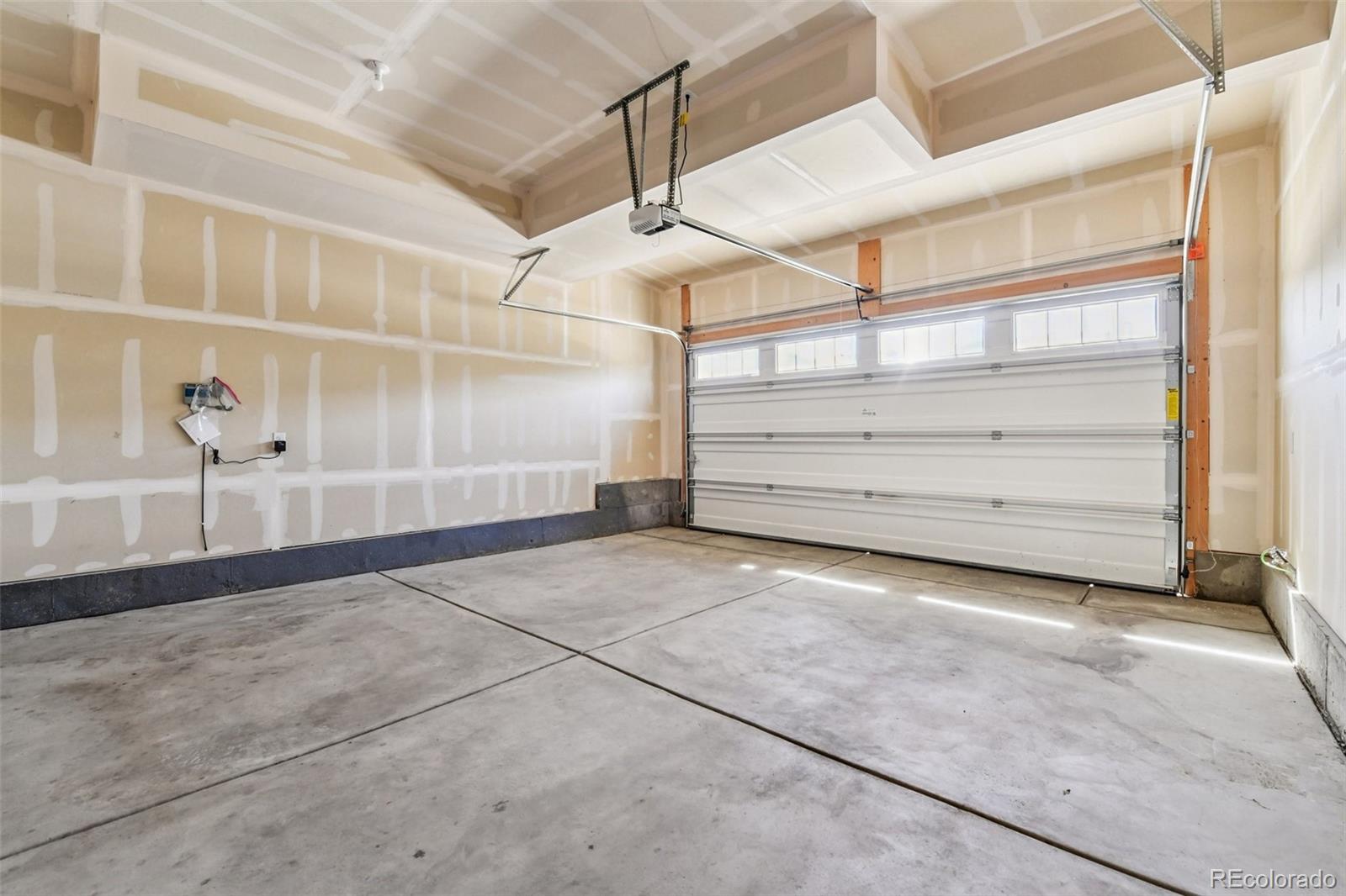 MLS Image #31 for 24321 e tennessee place,aurora, Colorado