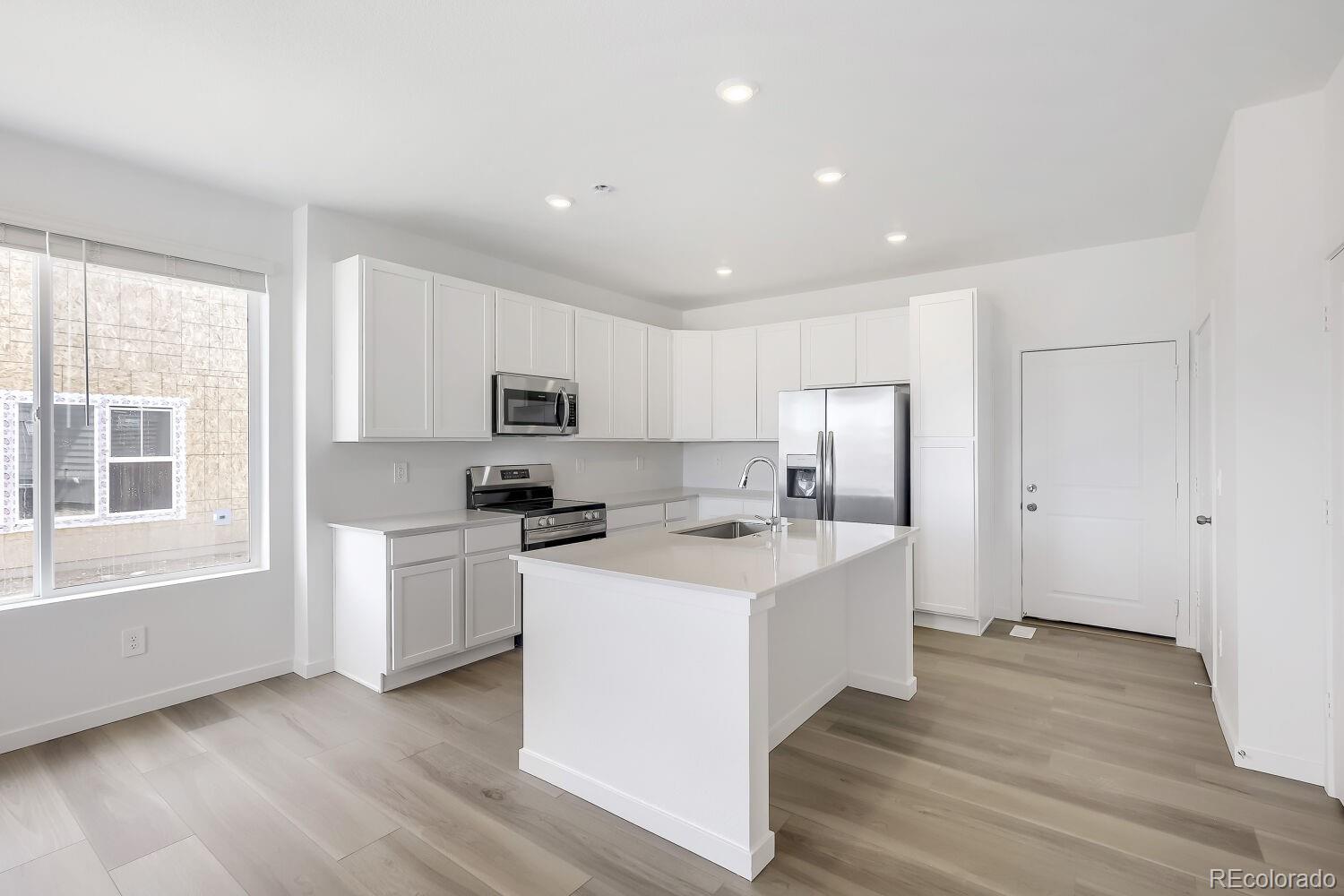 MLS Image #3 for 3554  quincy bay place,loveland, Colorado