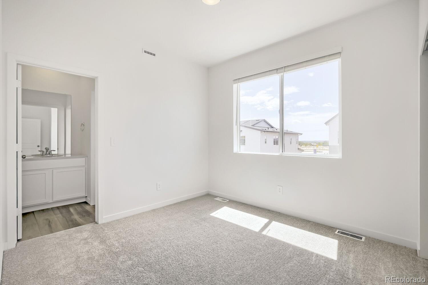 MLS Image #6 for 3554  quincy bay place,loveland, Colorado