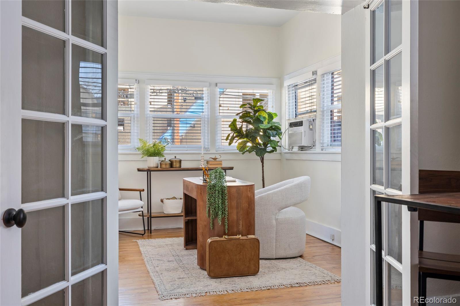 MLS Image #13 for 1640 n downing street,denver, Colorado