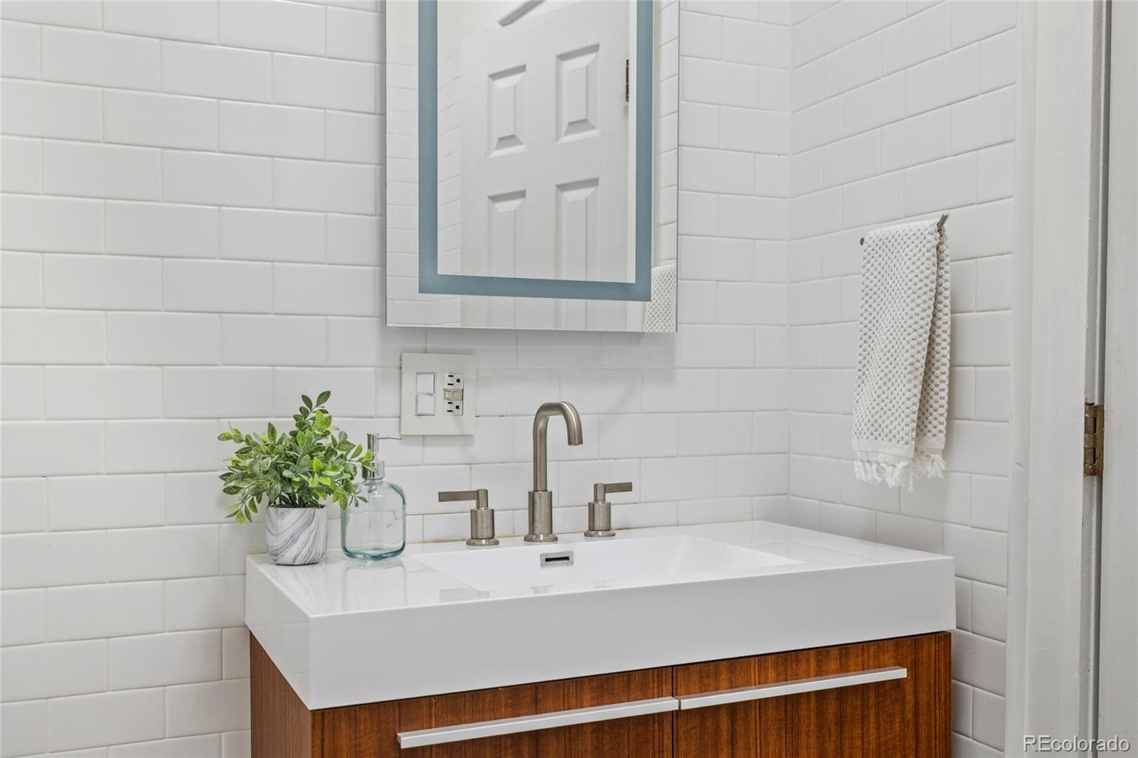 MLS Image #23 for 1640 n downing street,denver, Colorado