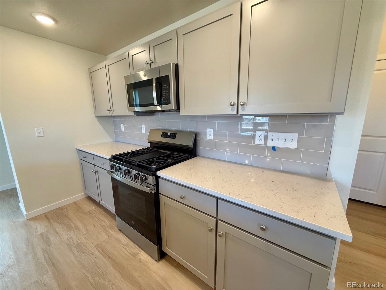 MLS Image #6 for 798 n bently street,watkins, Colorado