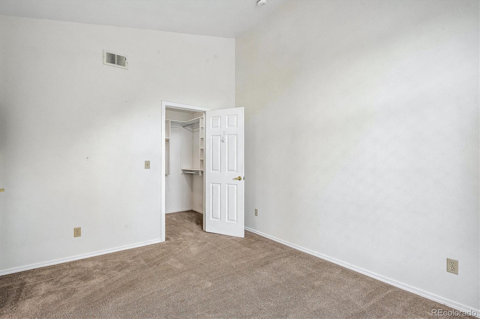 MLS Image #17 for 8691 e dry creek road,englewood, Colorado