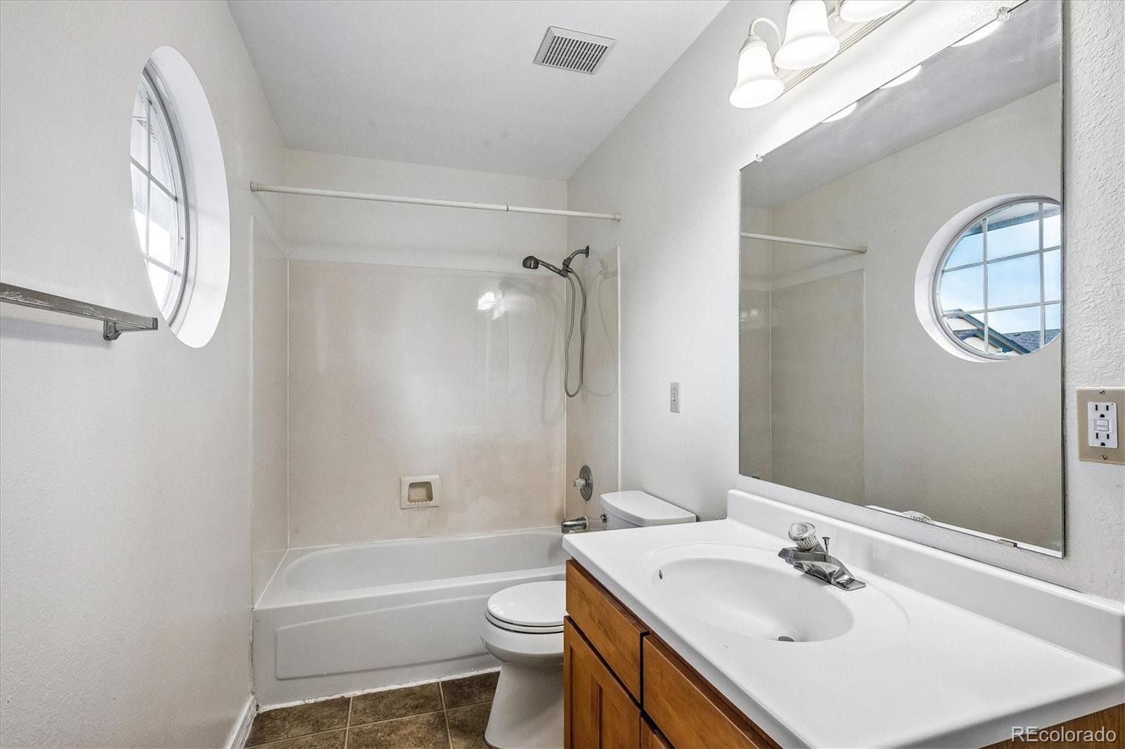 MLS Image #21 for 8691 e dry creek road,englewood, Colorado