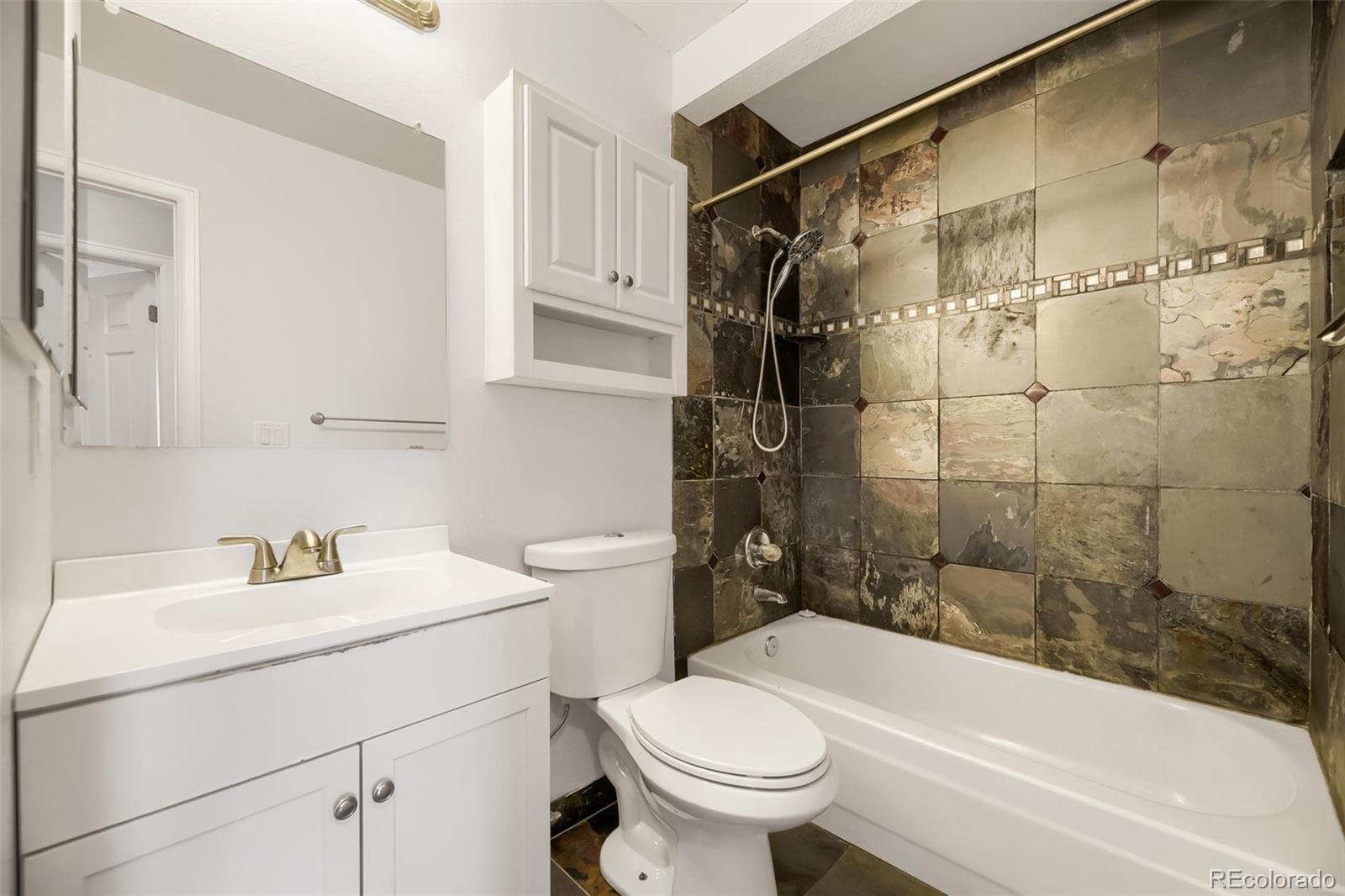 MLS Image #13 for 9830 w chenango avenue,littleton, Colorado