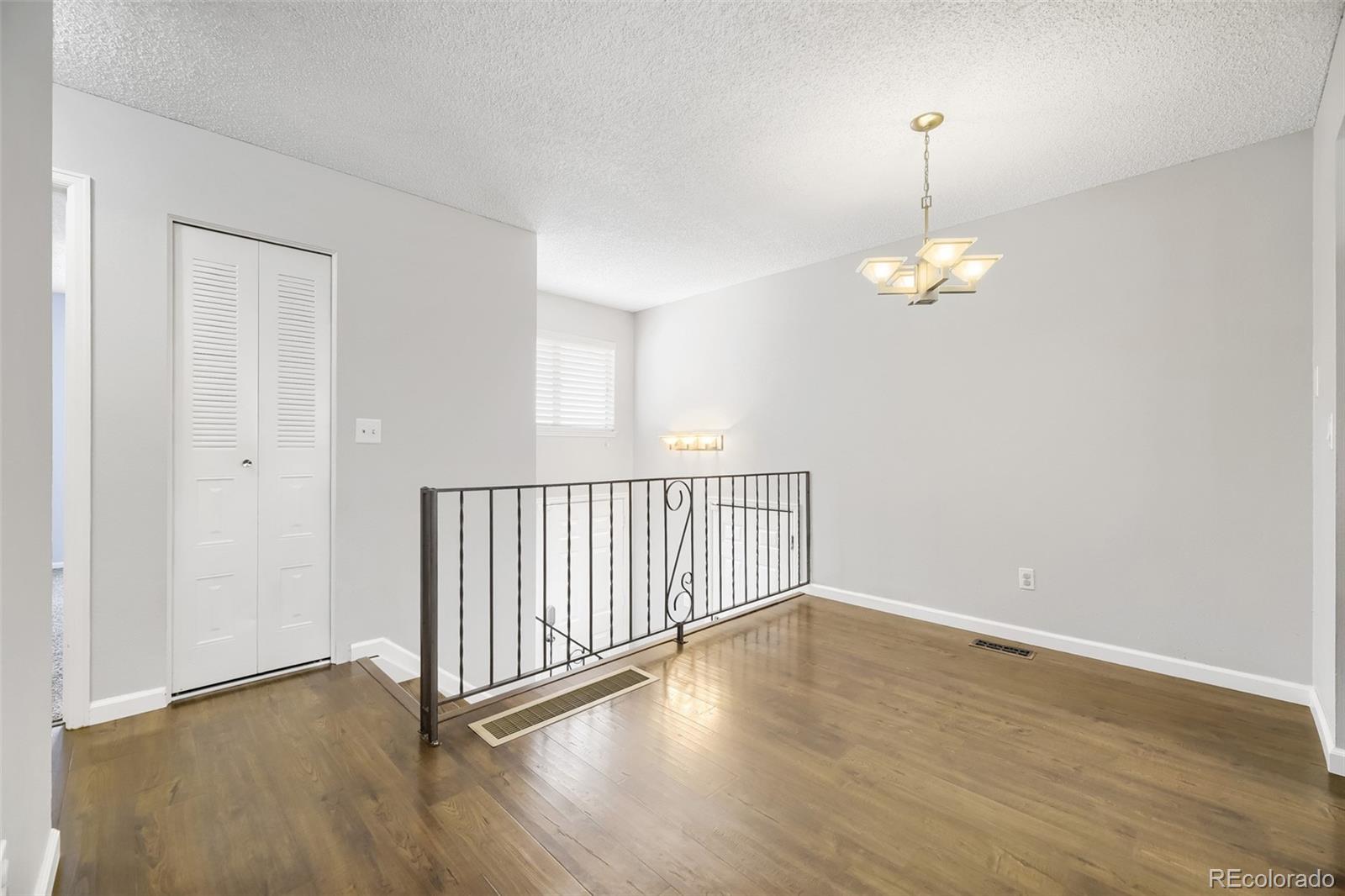 MLS Image #4 for 9830 w chenango avenue,littleton, Colorado
