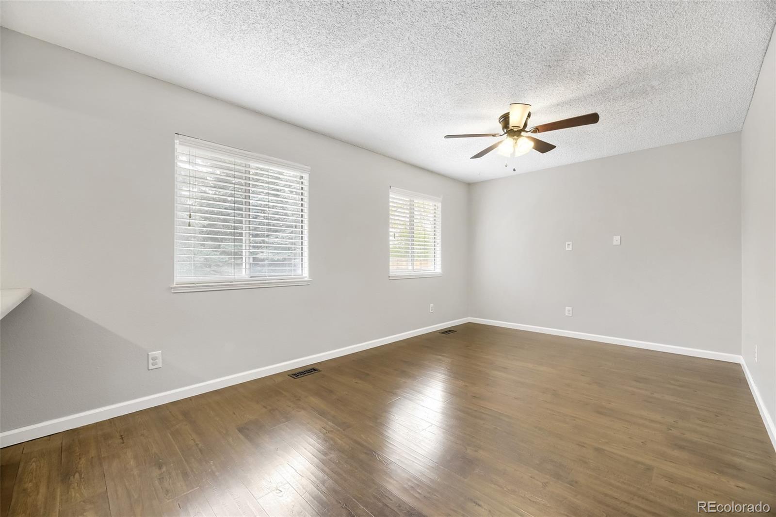 MLS Image #5 for 9830 w chenango avenue,littleton, Colorado