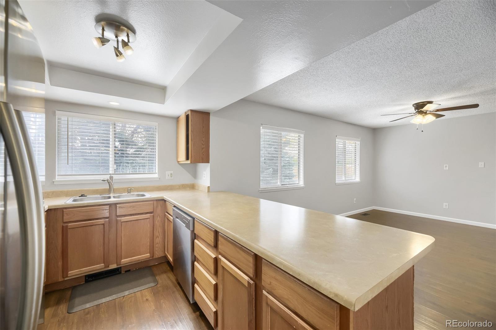 MLS Image #9 for 9830 w chenango avenue,littleton, Colorado