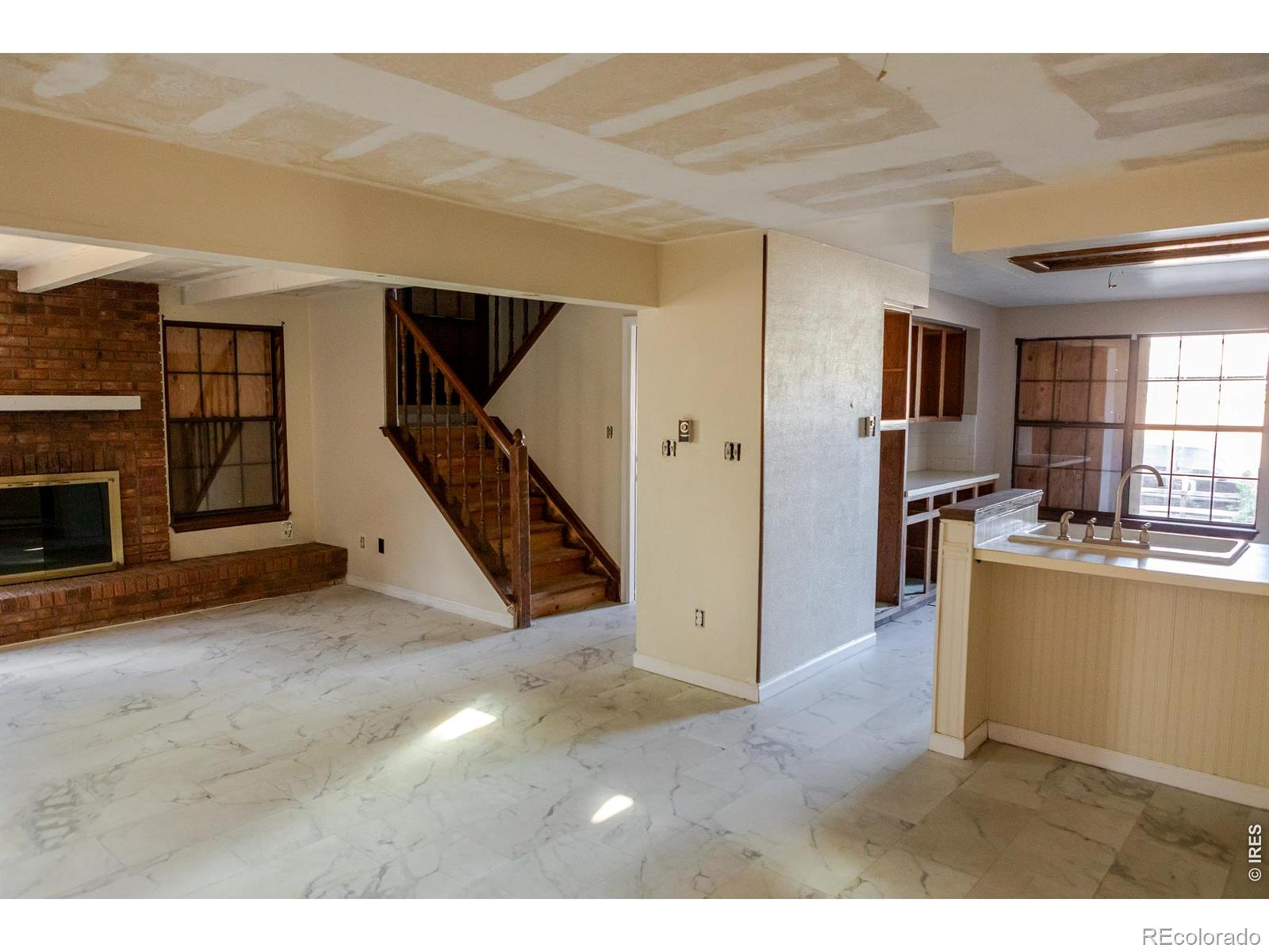 MLS Image #5 for 1345  dogwood lane,longmont, Colorado