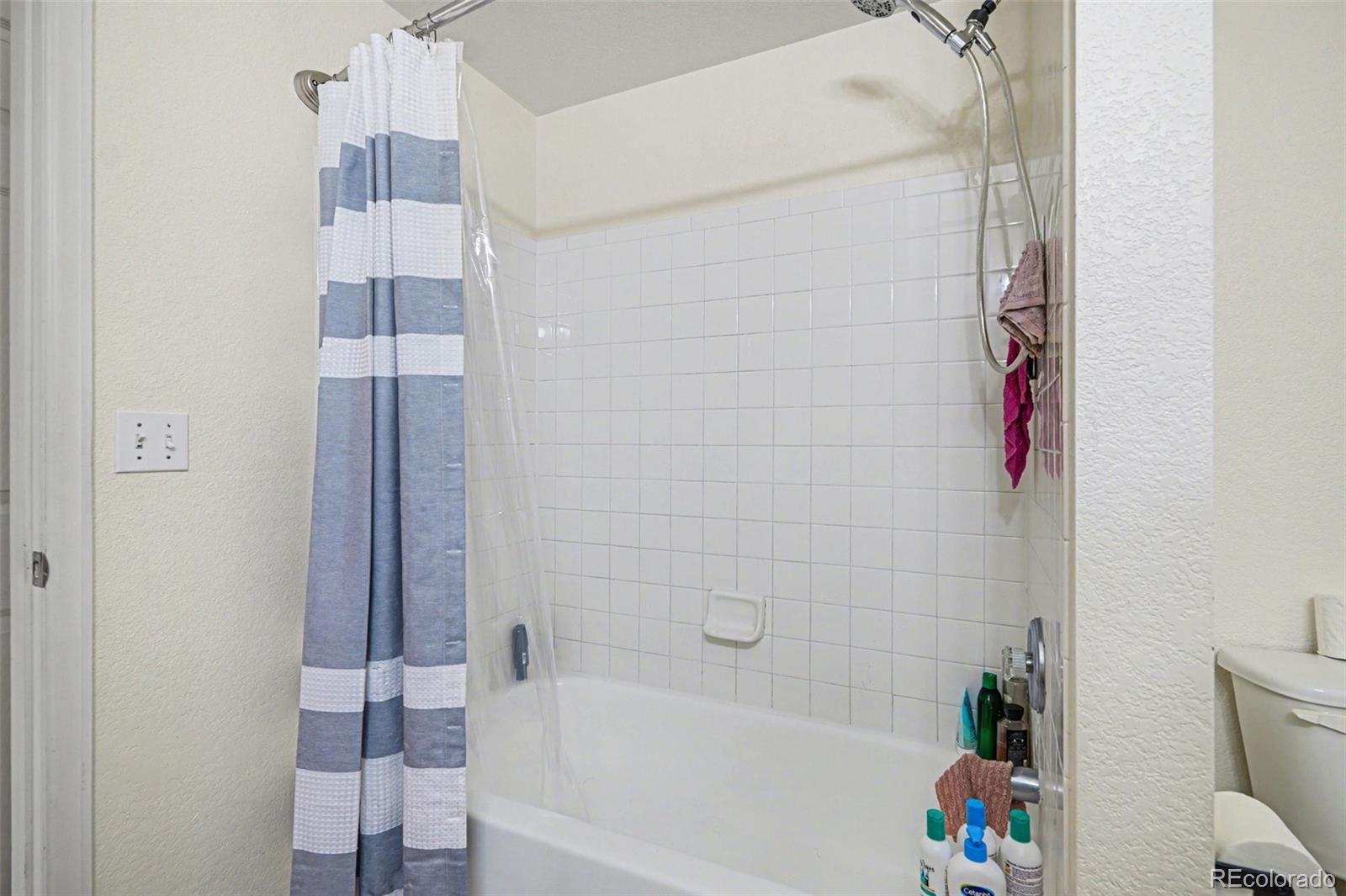 MLS Image #14 for 912 s yampa street,aurora, Colorado