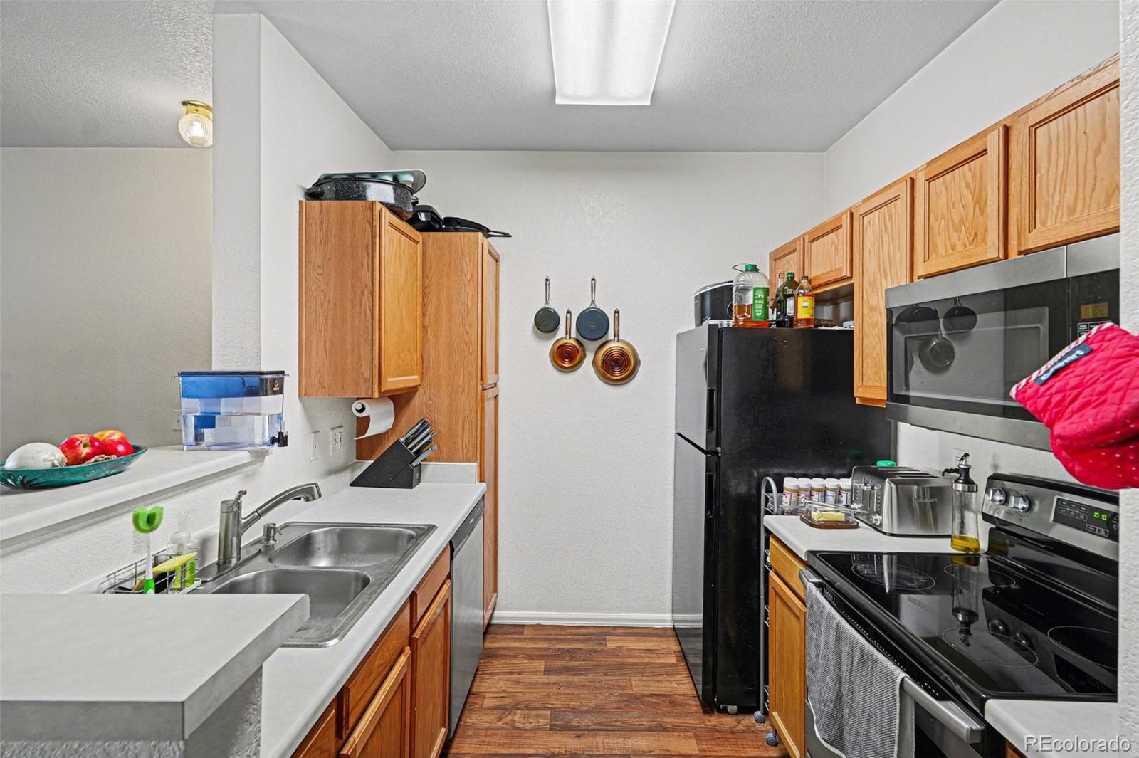 MLS Image #5 for 912 s yampa street,aurora, Colorado