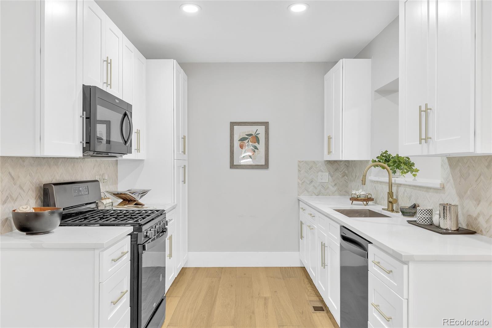 MLS Image #16 for 2930  monaco st pkwy,denver, Colorado
