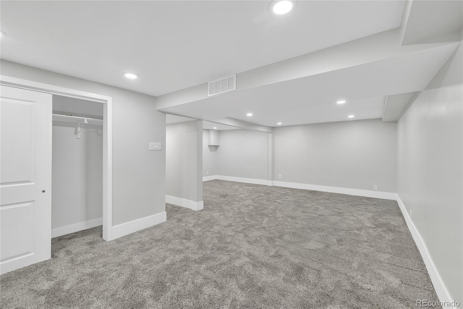 MLS Image #37 for 2930  monaco st pkwy,denver, Colorado