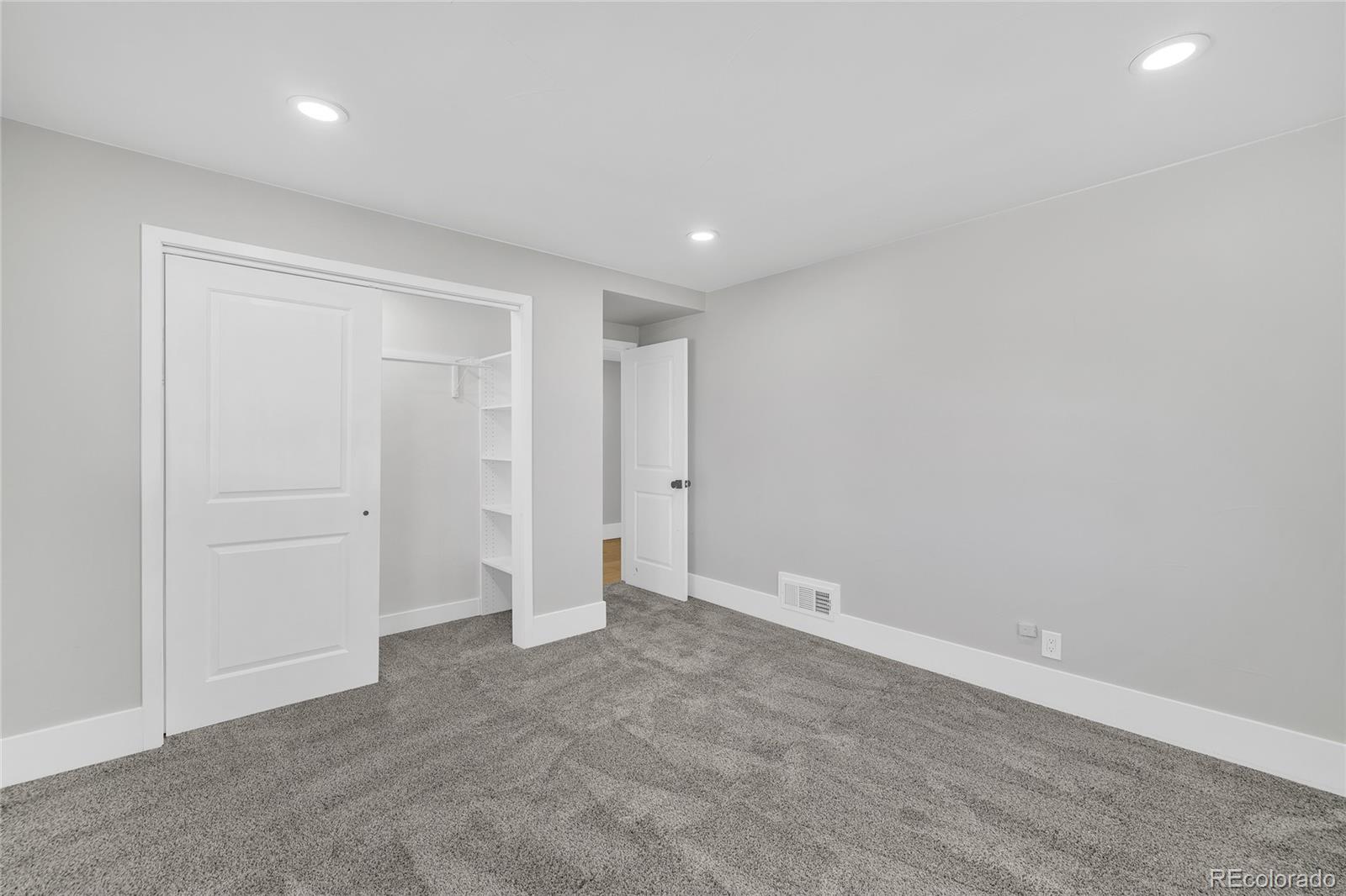 MLS Image #39 for 2930  monaco st pkwy,denver, Colorado