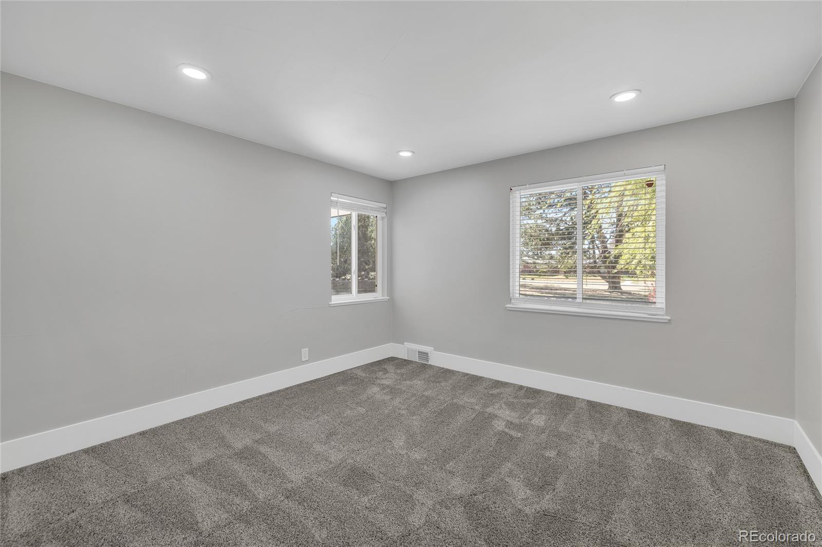 MLS Image #42 for 2930  monaco st pkwy,denver, Colorado