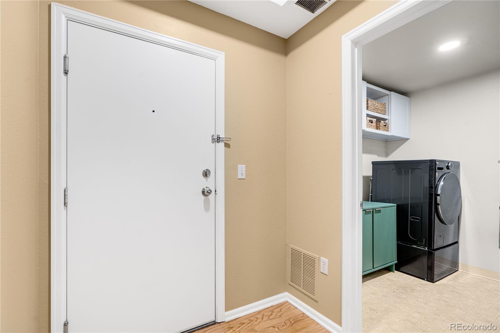 MLS Image #13 for 1655 n humboldt street,denver, Colorado