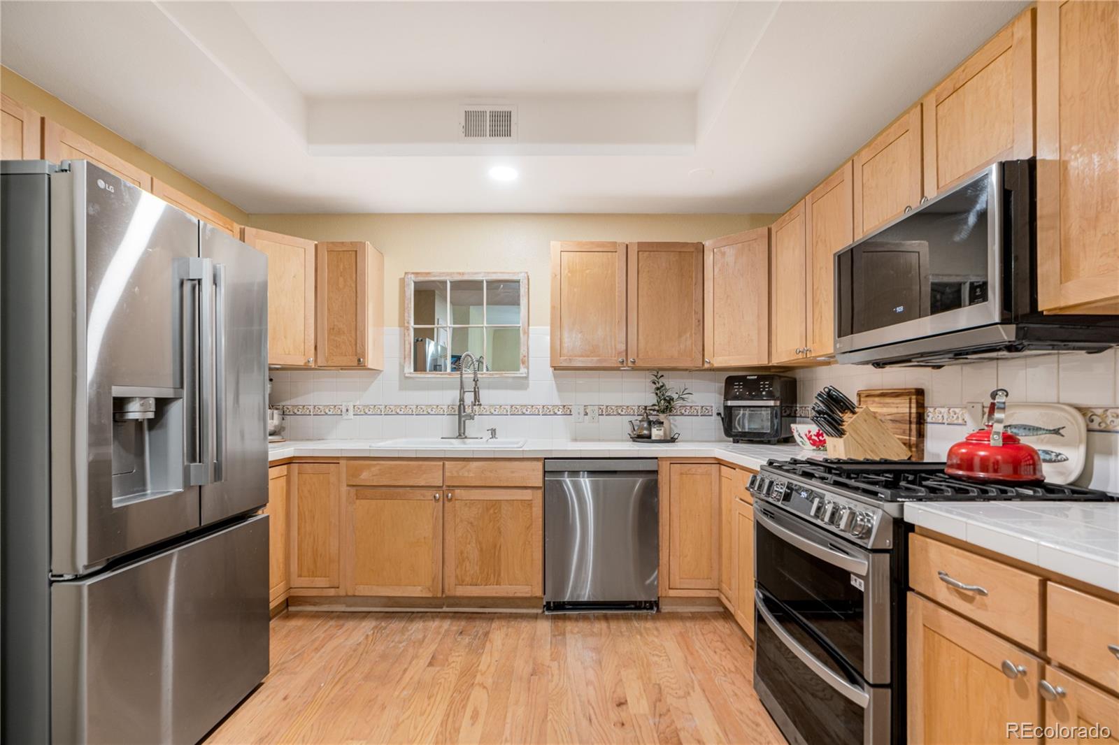 MLS Image #6 for 1655 n humboldt street,denver, Colorado