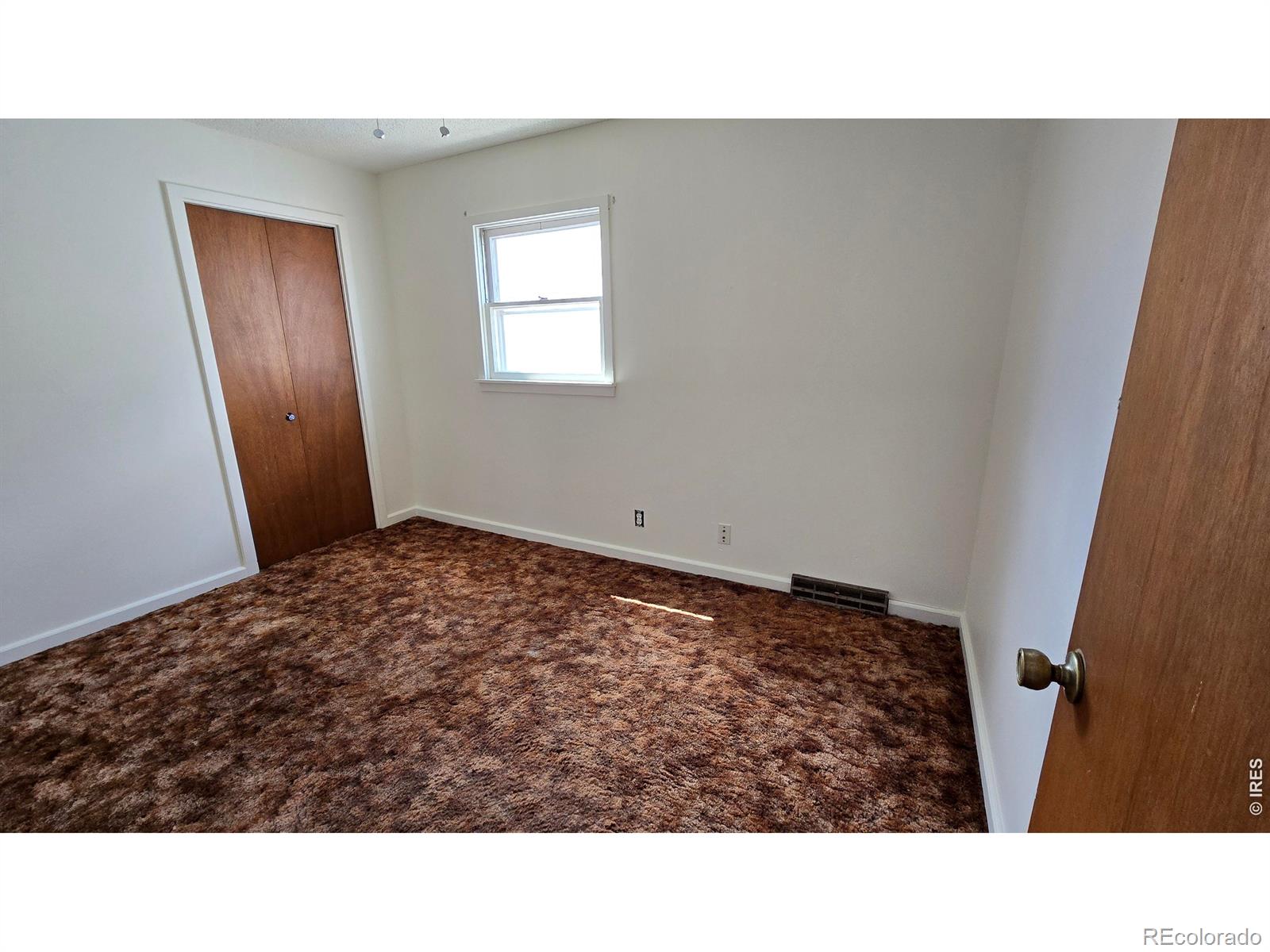 MLS Image #5 for 215  platte street,sterling, Colorado