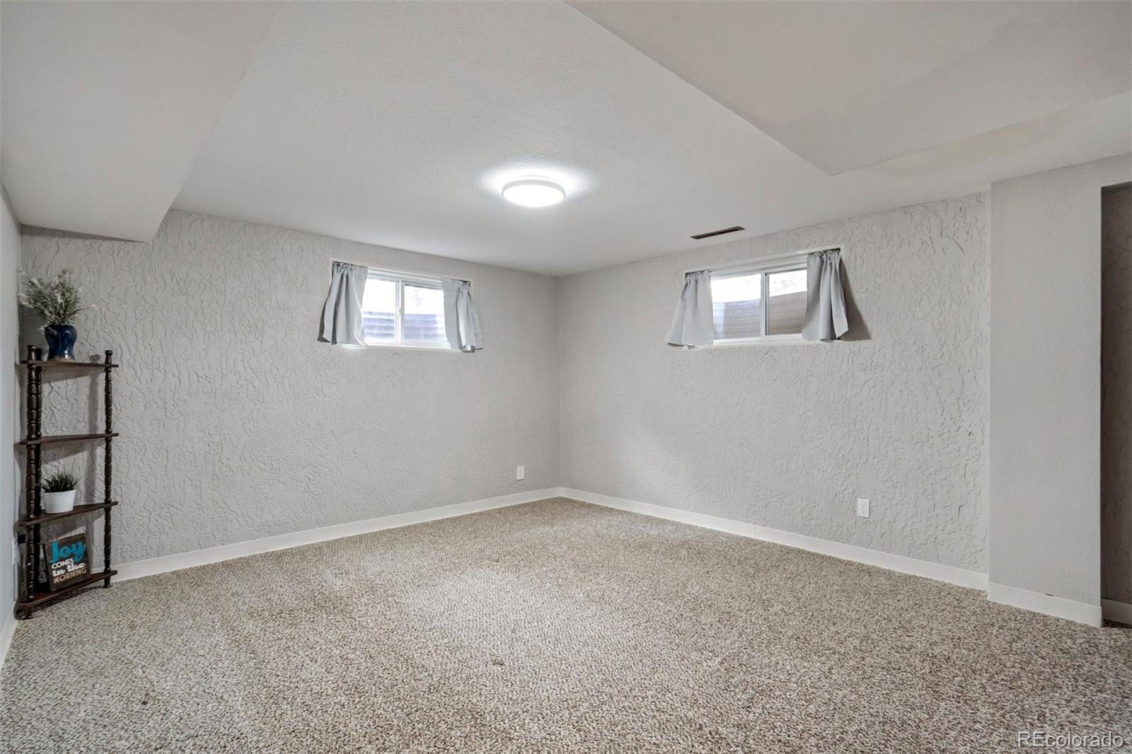 MLS Image #39 for 1342  york road,colorado springs, Colorado