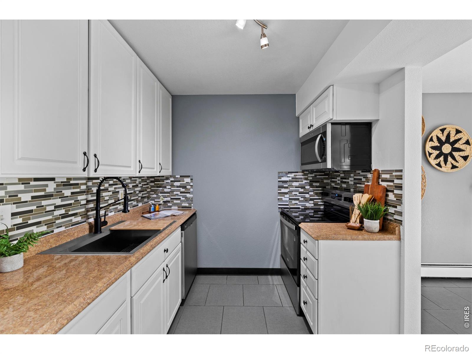 MLS Image #6 for 801 e drake road,fort collins, Colorado