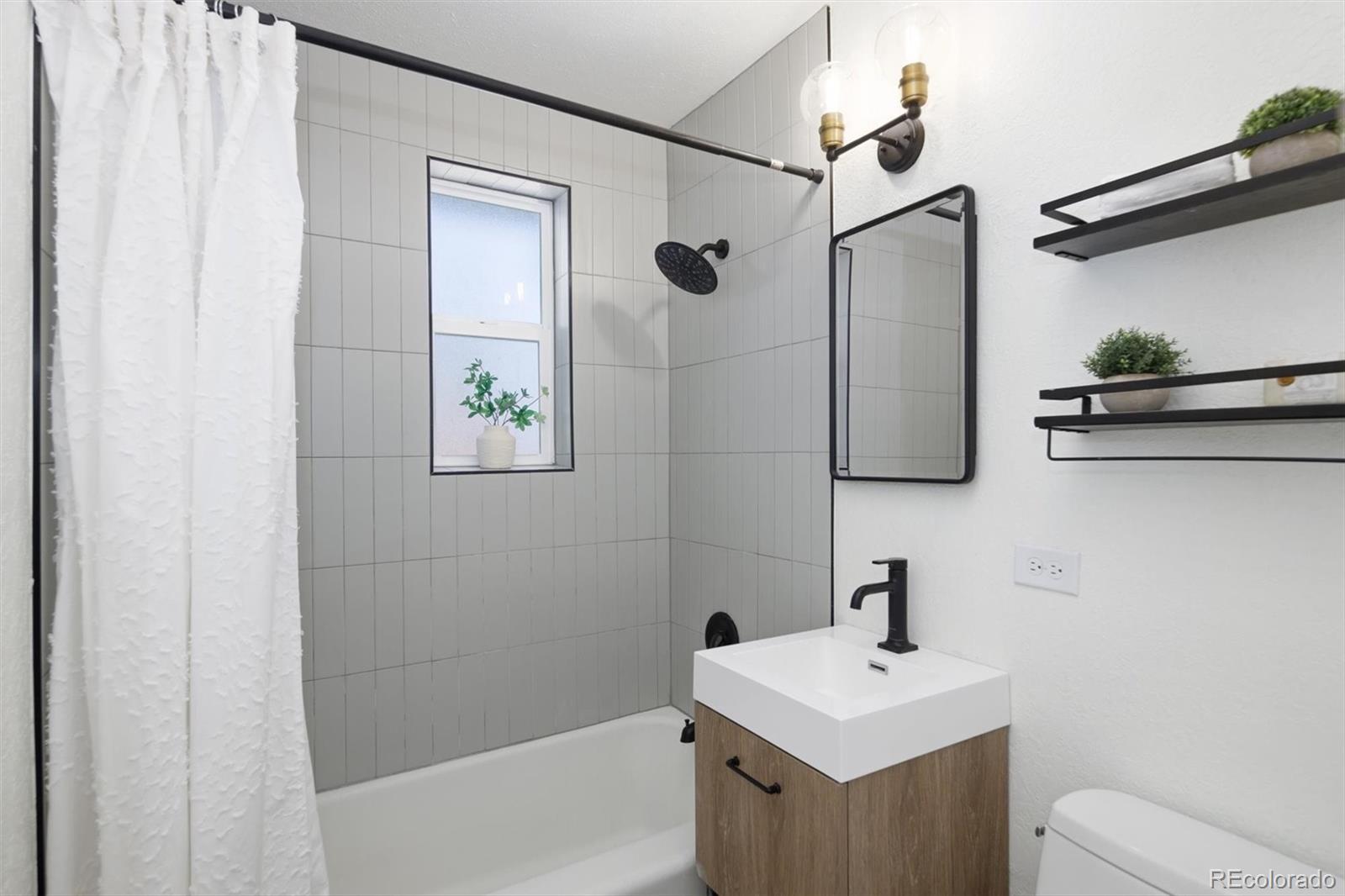 MLS Image #15 for 1317  geneva street,aurora, Colorado