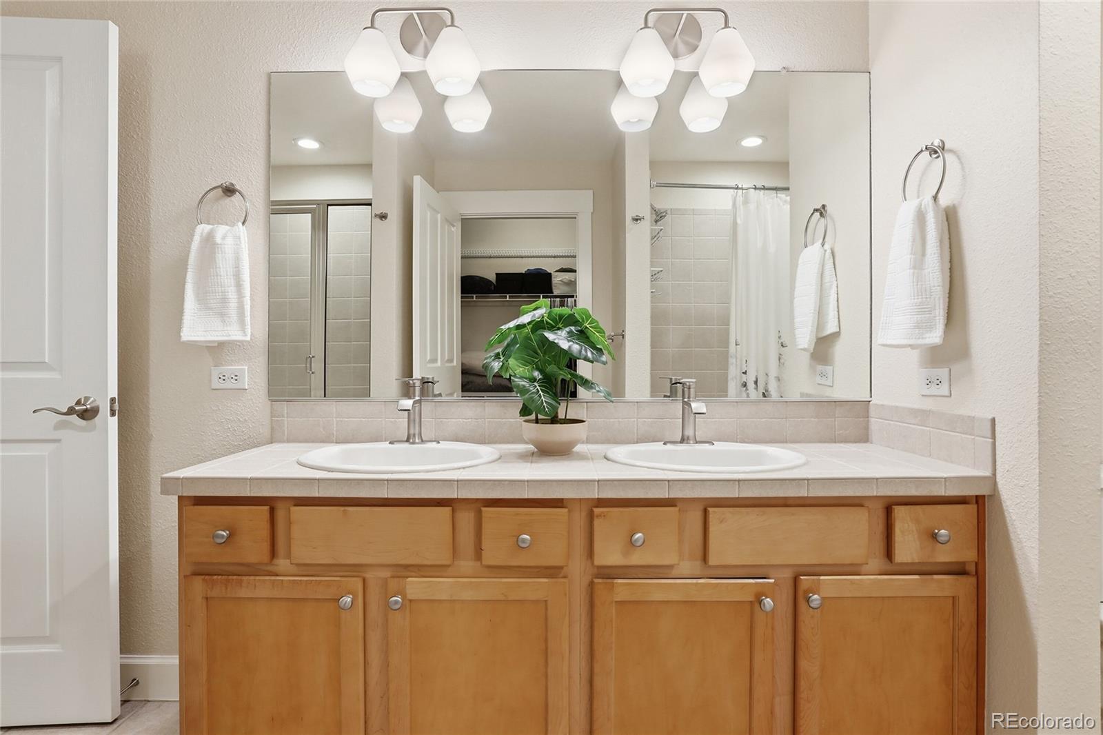 MLS Image #31 for 1699 n downing street,denver, Colorado