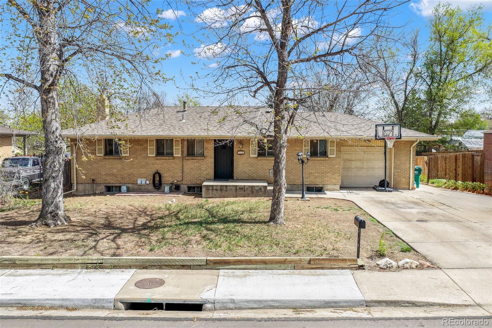 MLS Image #1 for 140 s kendall street,lakewood, Colorado
