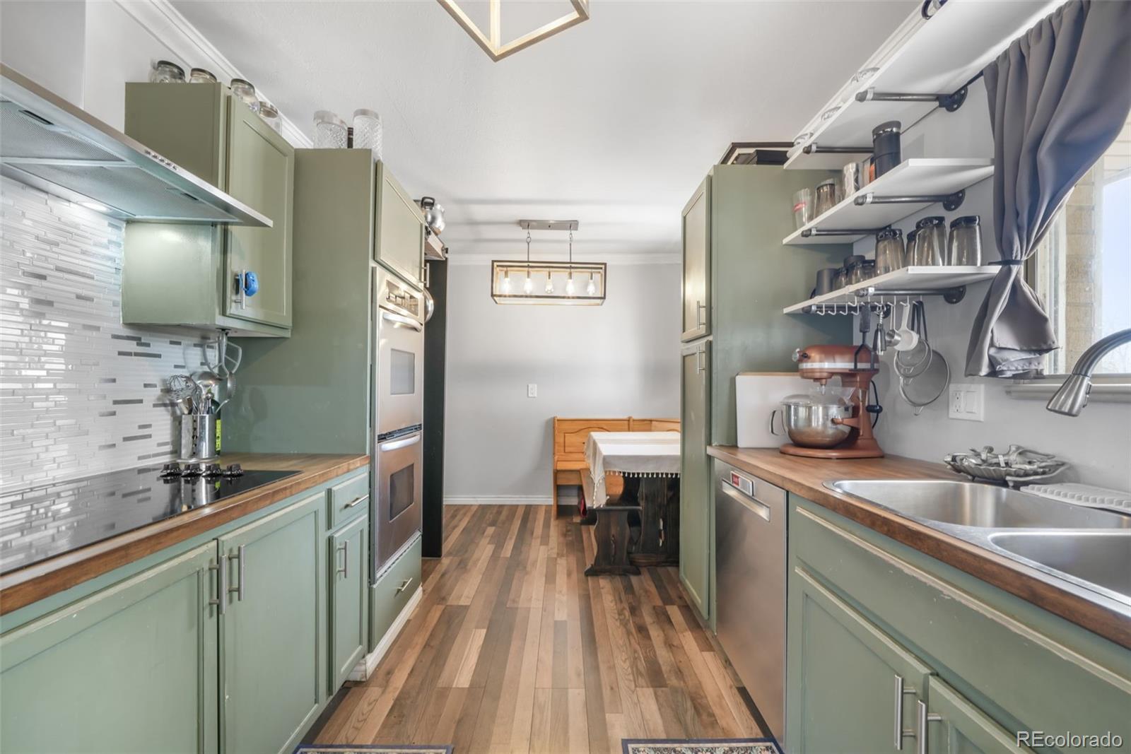 MLS Image #3 for 140 s kendall street,lakewood, Colorado
