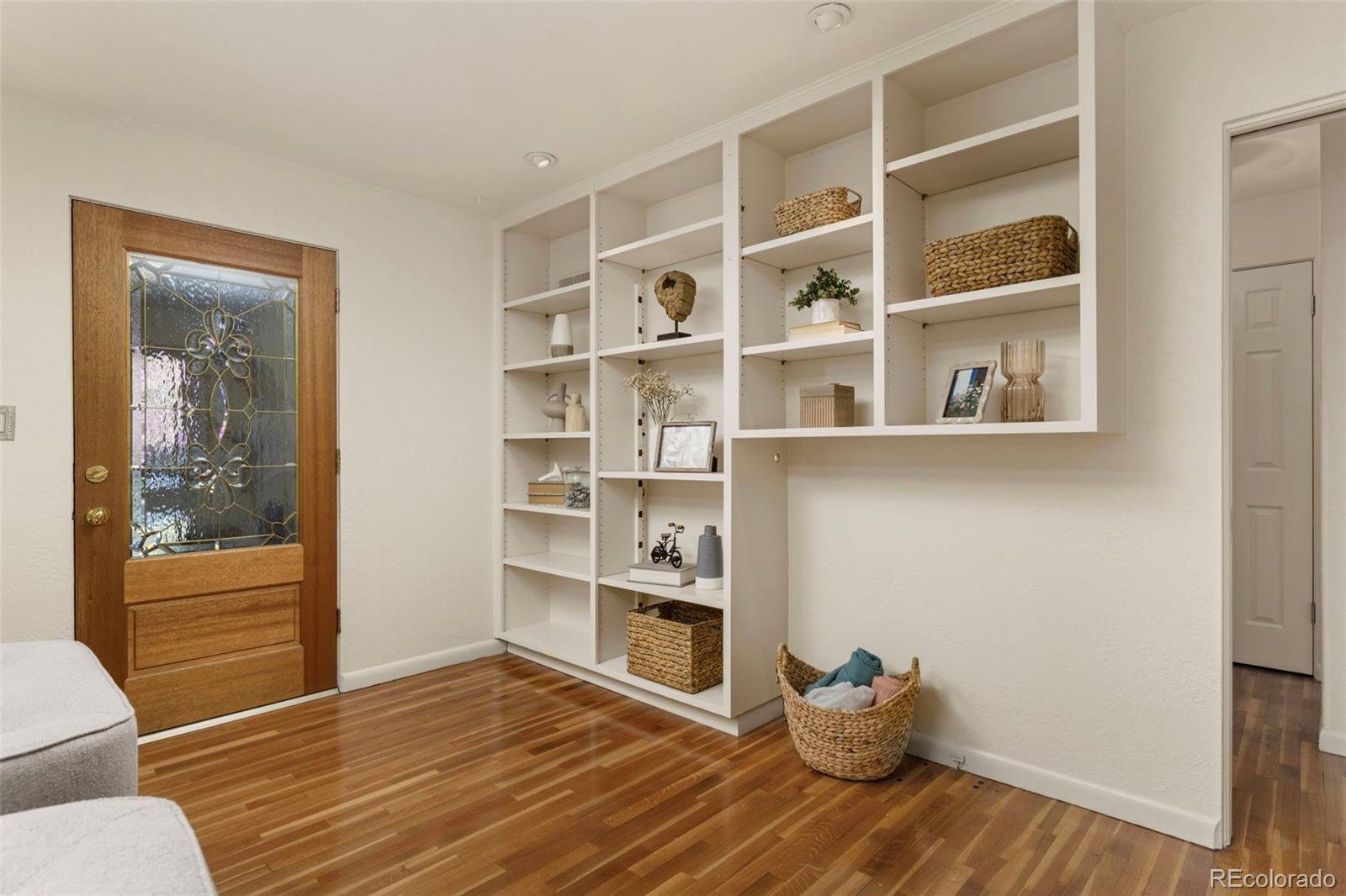 MLS Image #6 for 221  magnolia street,denver, Colorado