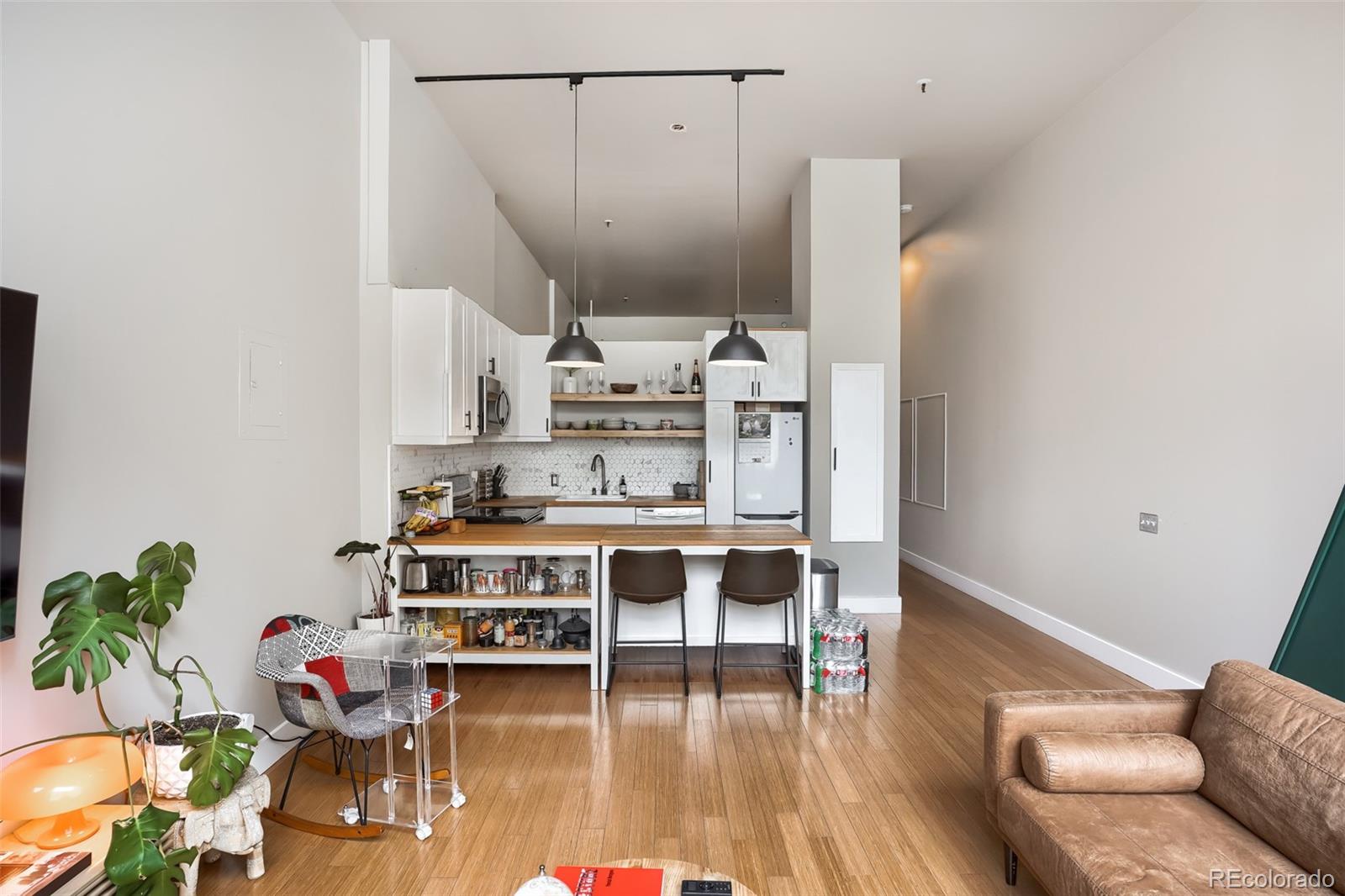 MLS Image #12 for 720  16th street,denver, Colorado