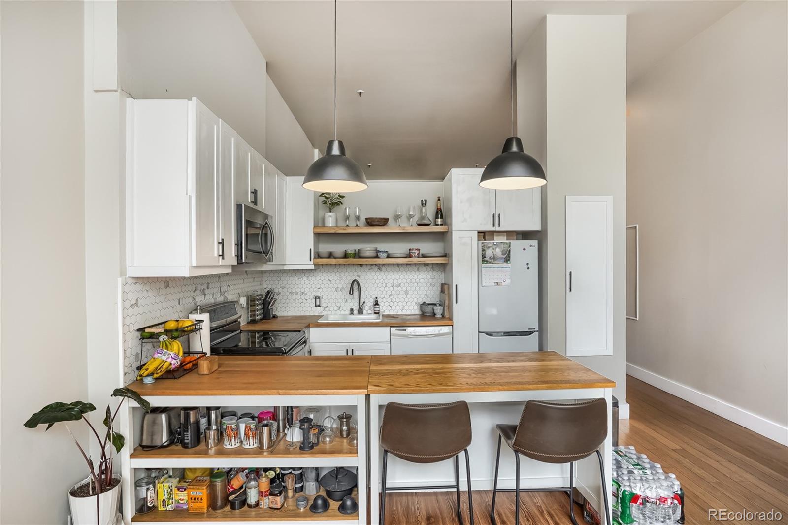 MLS Image #18 for 720  16th street,denver, Colorado