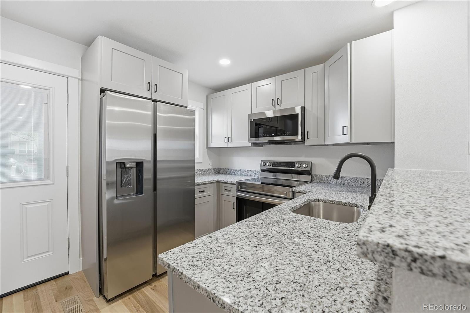 MLS Image #3 for 9800 w cornell place,lakewood, Colorado