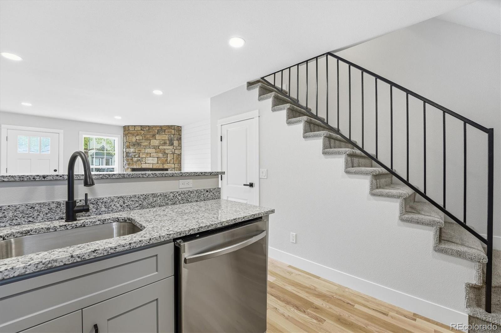 MLS Image #5 for 9800 w cornell place,lakewood, Colorado