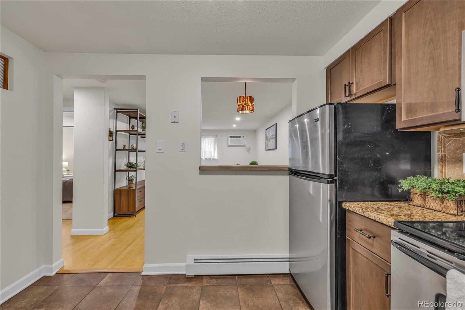 MLS Image #8 for 20 s logan street,denver, Colorado