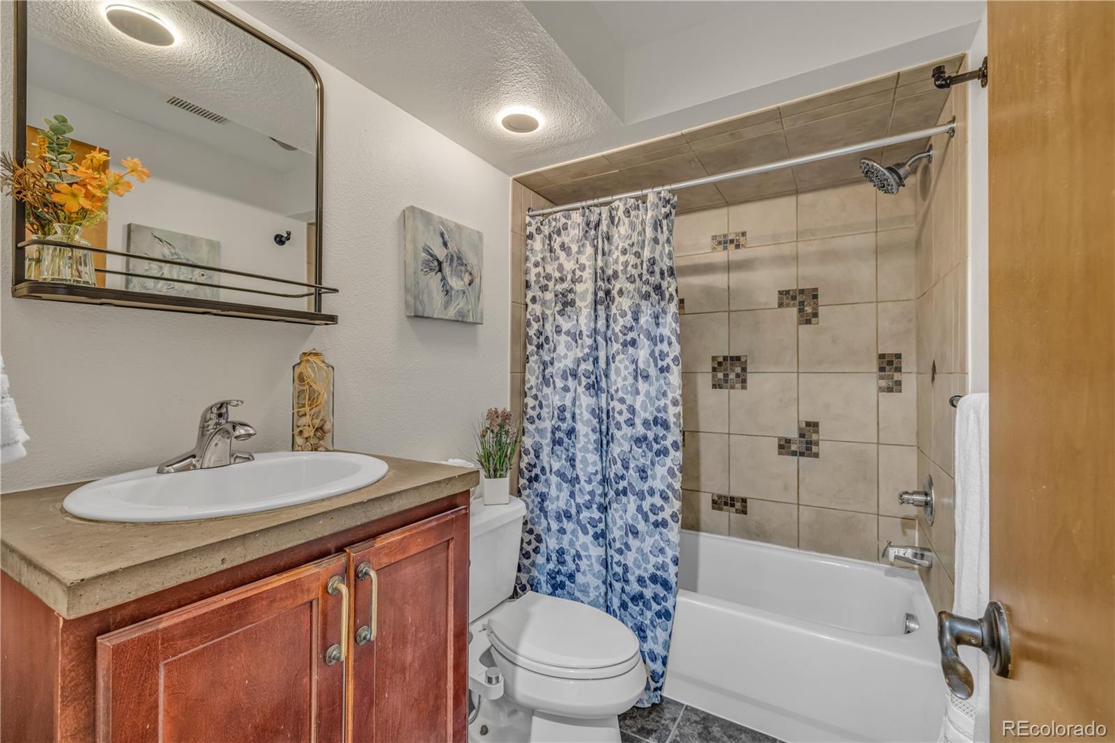 MLS Image #9 for 20 s logan street,denver, Colorado
