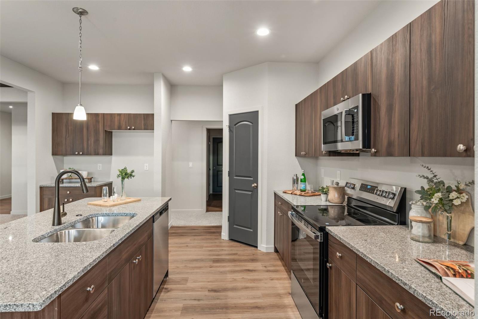 MLS Image #11 for 353 s ashford drive,pueblo, Colorado