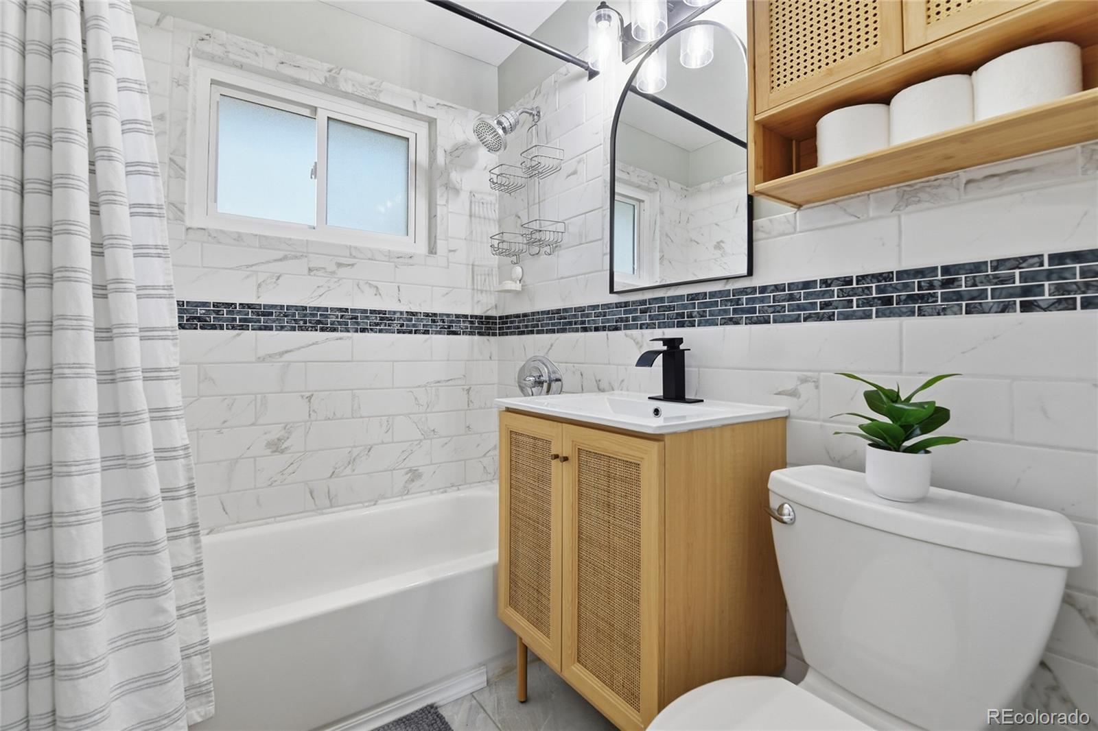 MLS Image #14 for 3730 s huron street,englewood, Colorado